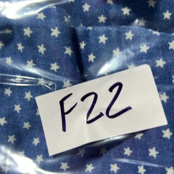 Womens shorts size L with stars and scalloped edge - Picture 9 of 9